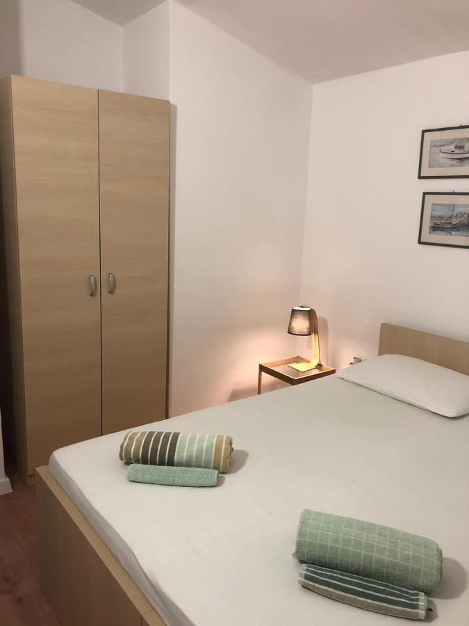 Apartments Dara Рогозниця Екстер'єр фото